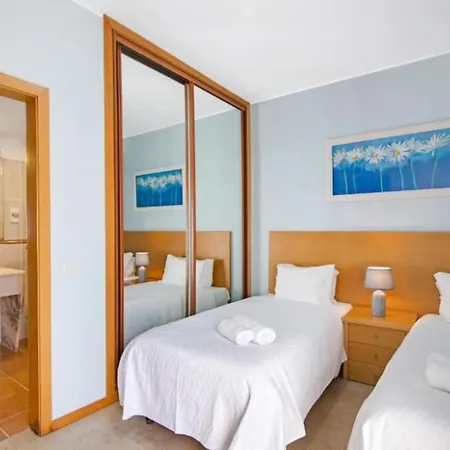 Four Seasons Holidays - 7min Marina De Vilamoura Apartment Quarteira