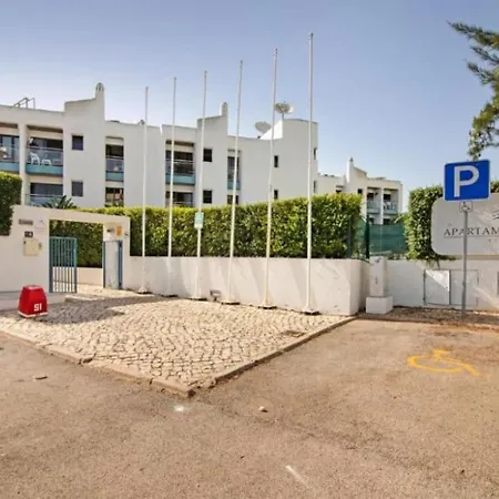 Four Seasons Holidays - 7min Marina De Vilamoura Apartment