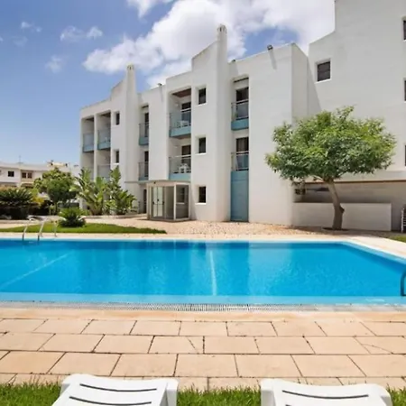Four Seasons Holidays - 7min Marina De Vilamoura Apartment Quarteira